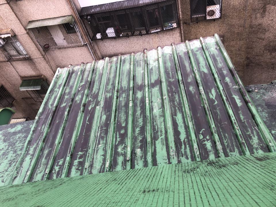 鐵皮屋頂案件圖片