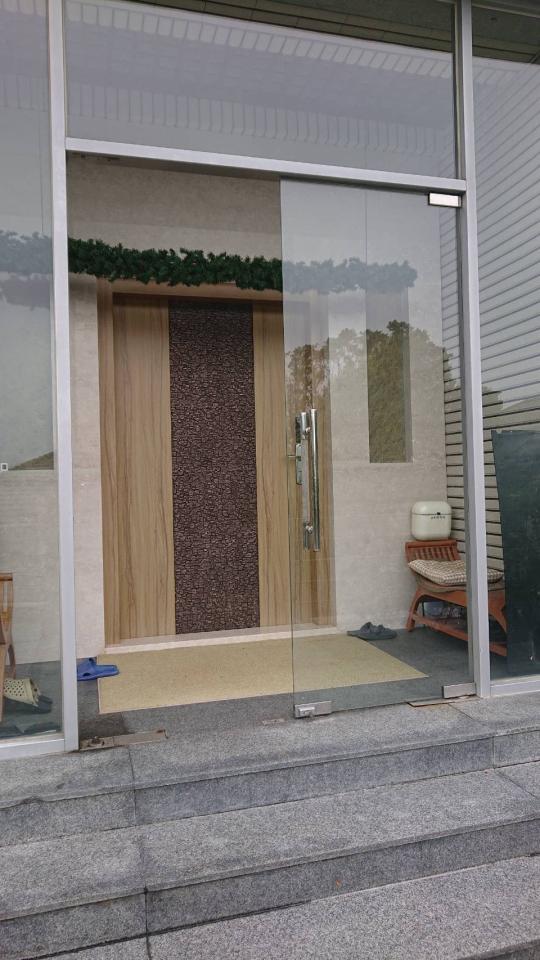 門片維修案件圖片