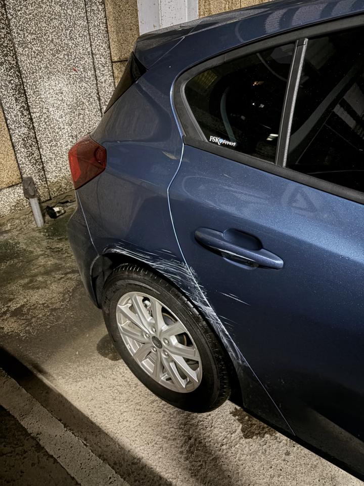 汽車板金烤漆案件圖片