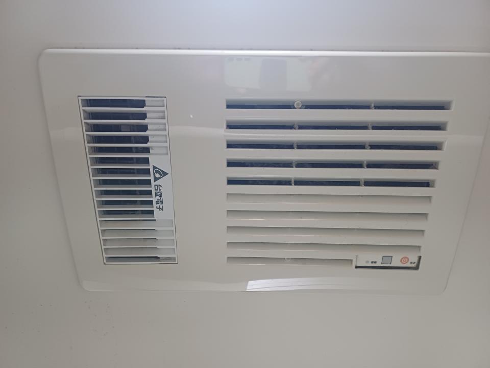浴室抽風機清潔案件圖片