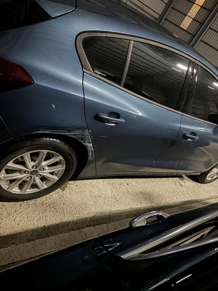 汽車板金烤漆案件圖片