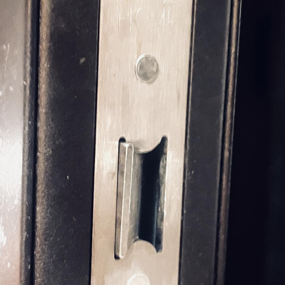 門片維修案件圖片