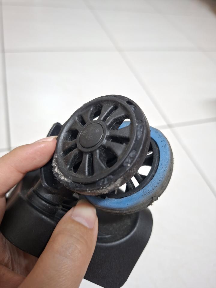 行李箱維修案件圖片