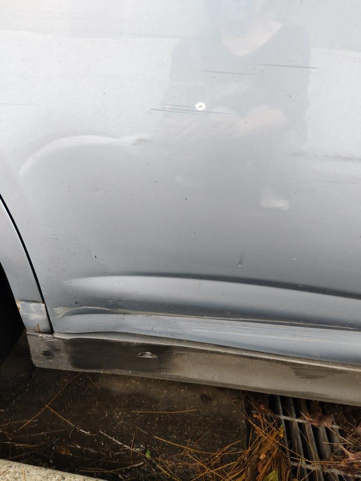 汽車板金烤漆案件圖片