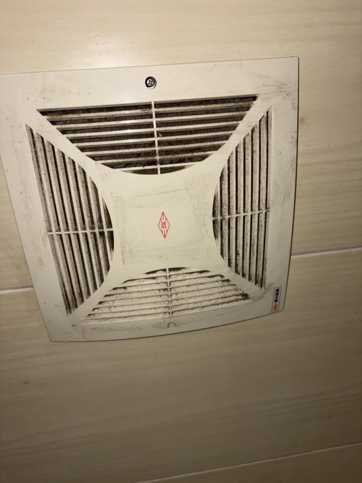 浴室抽風機清潔案件圖片