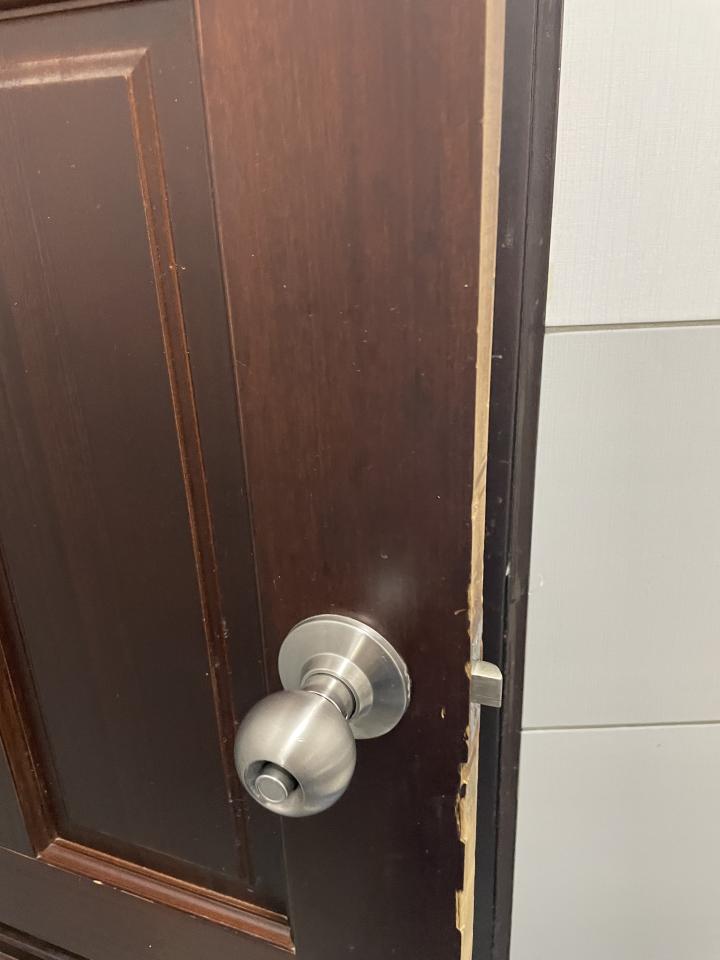 門片維修案件圖片