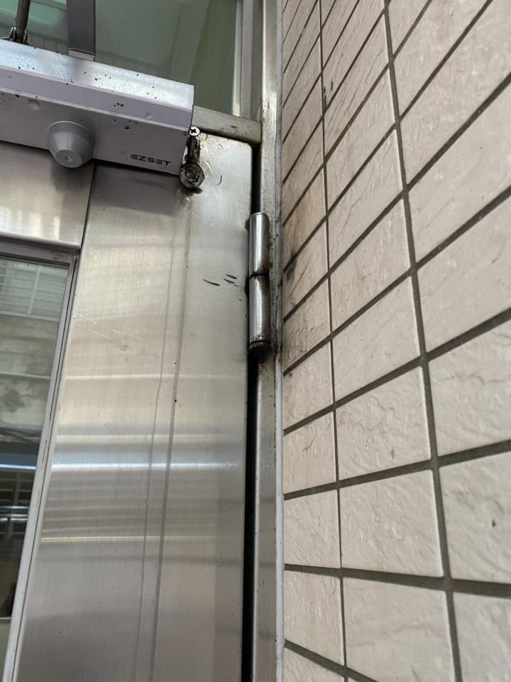 鐵門案件圖片