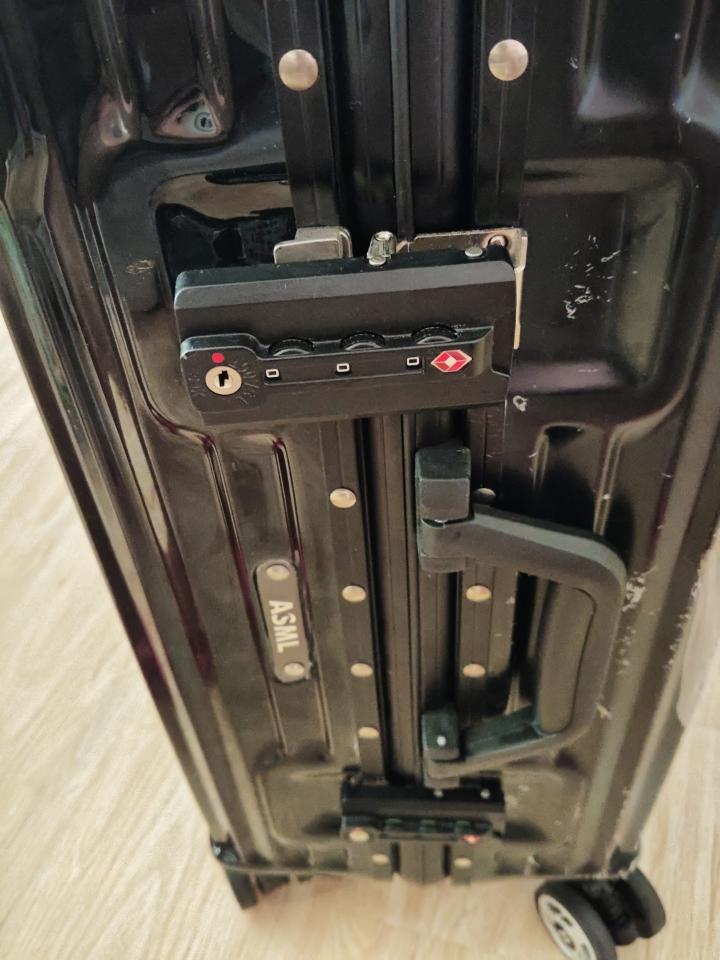 行李箱維修案件圖片