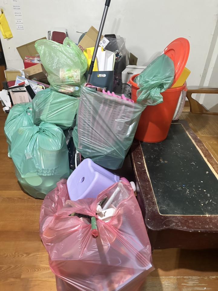 代收垃圾案件圖片