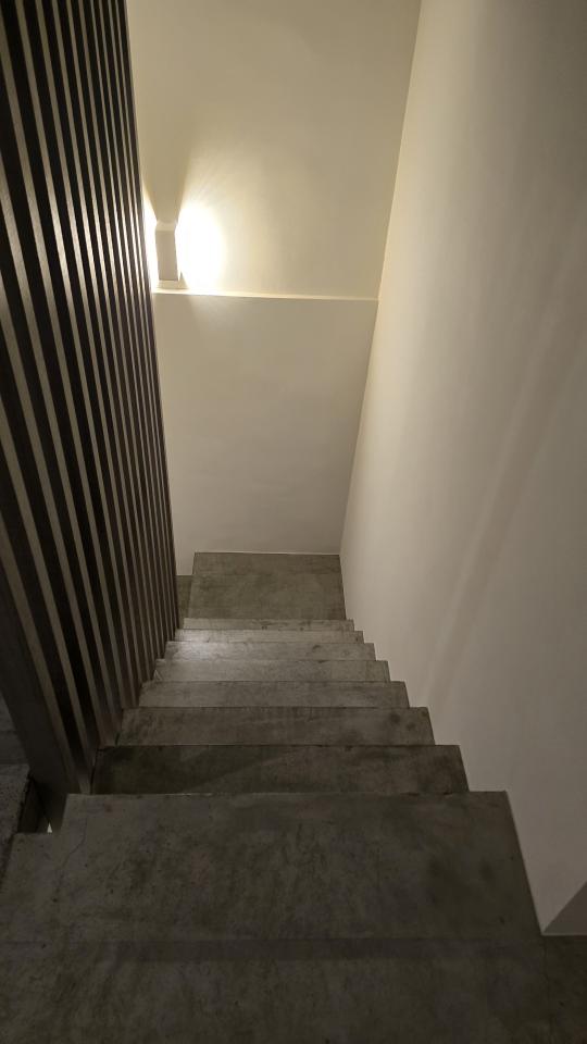 樓梯扶手案件圖片