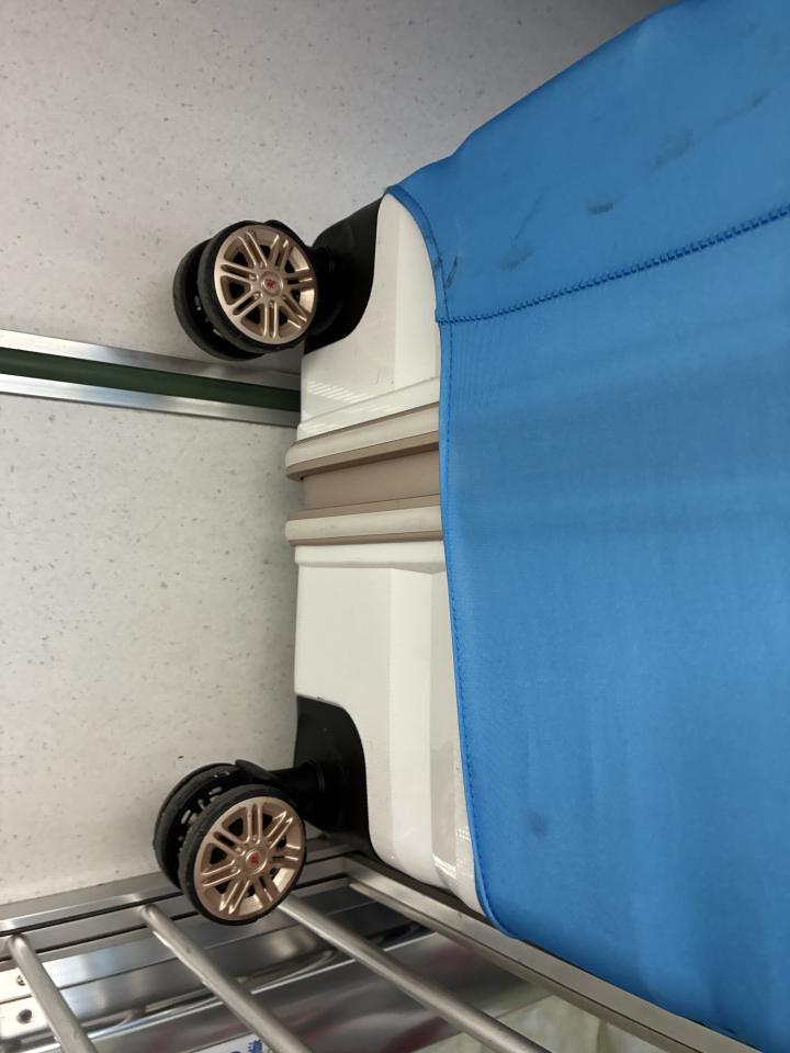 行李箱維修案件圖片