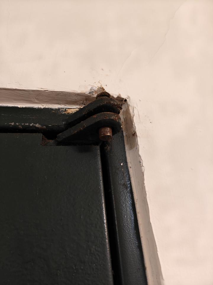 鐵門案件圖片