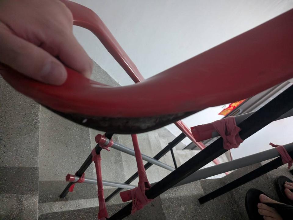 樓梯扶手案件圖片