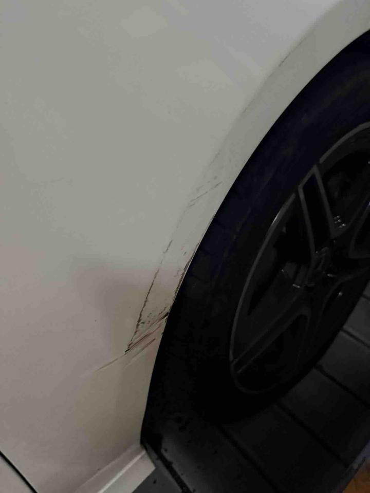 汽車板金烤漆案件圖片