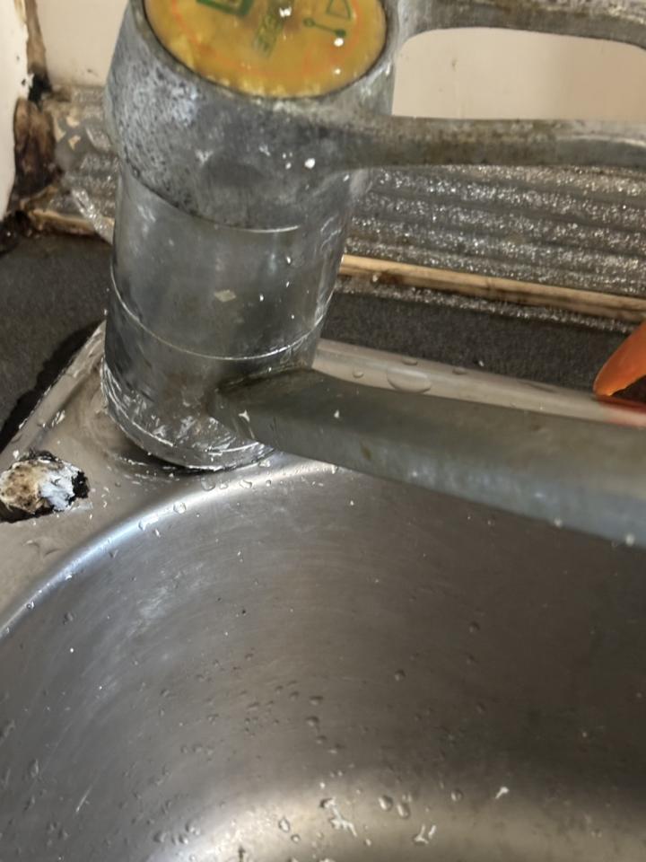 廚房水槽更換案件圖片