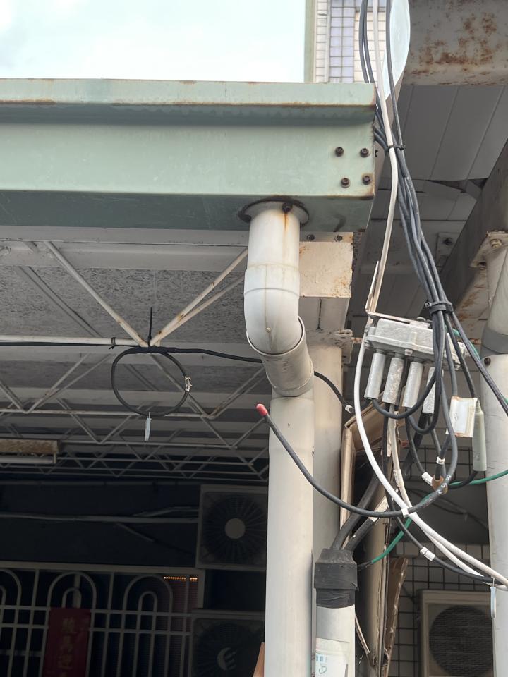 屋簷排水槽施工案件圖片
