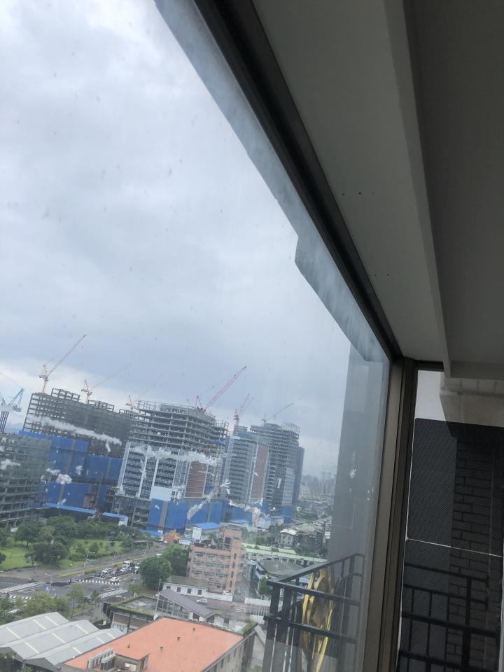 窗簾安裝維修案件圖片