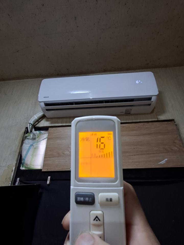 冷氣灌冷媒案件圖片
