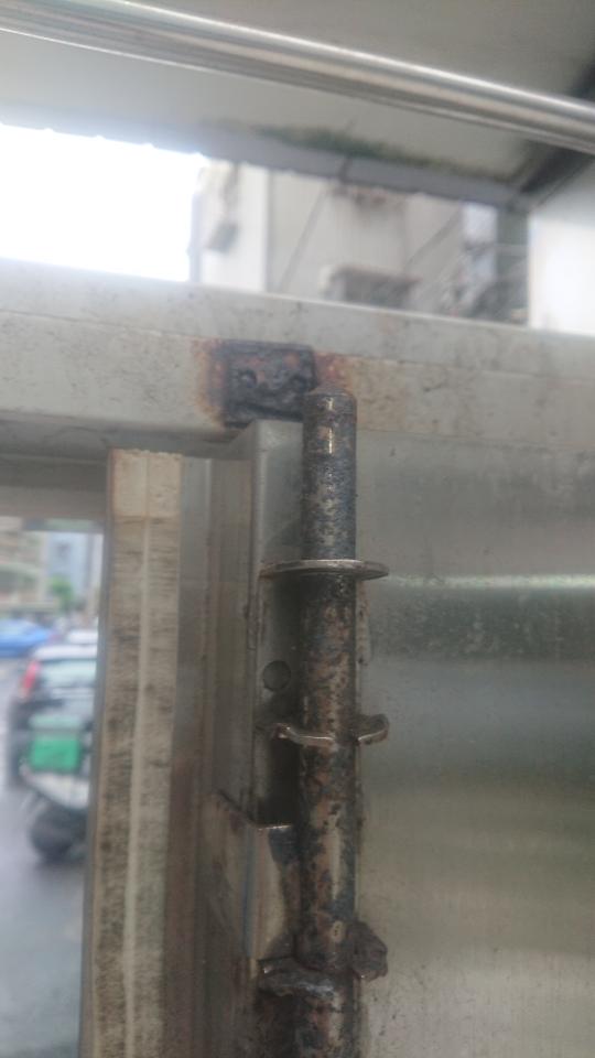 鐵門案件圖片