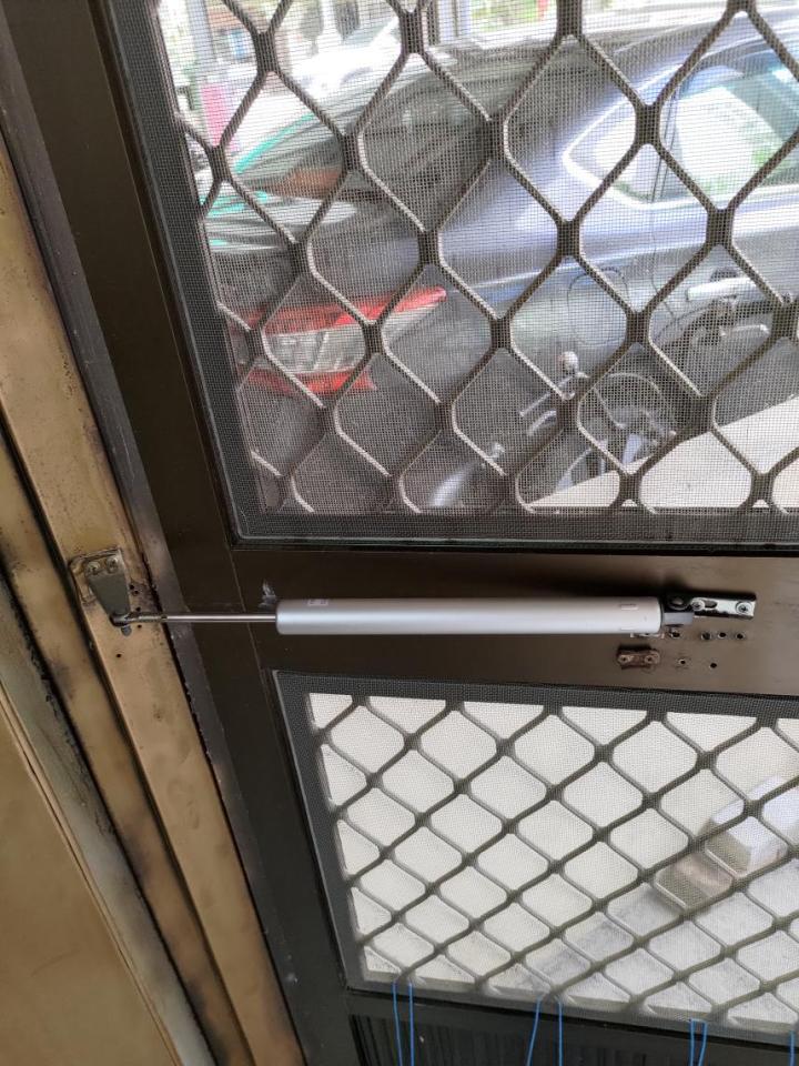 門片維修案件圖片