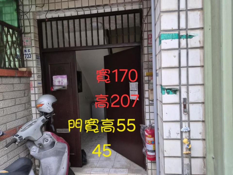 鐵門案件圖片