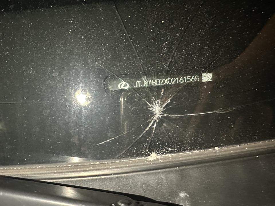 汽車玻璃修補案件圖片