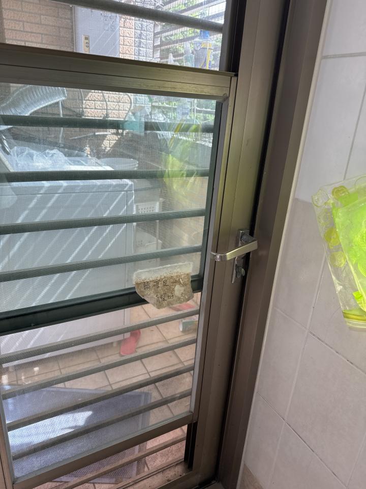 窗戶維修案件圖片
