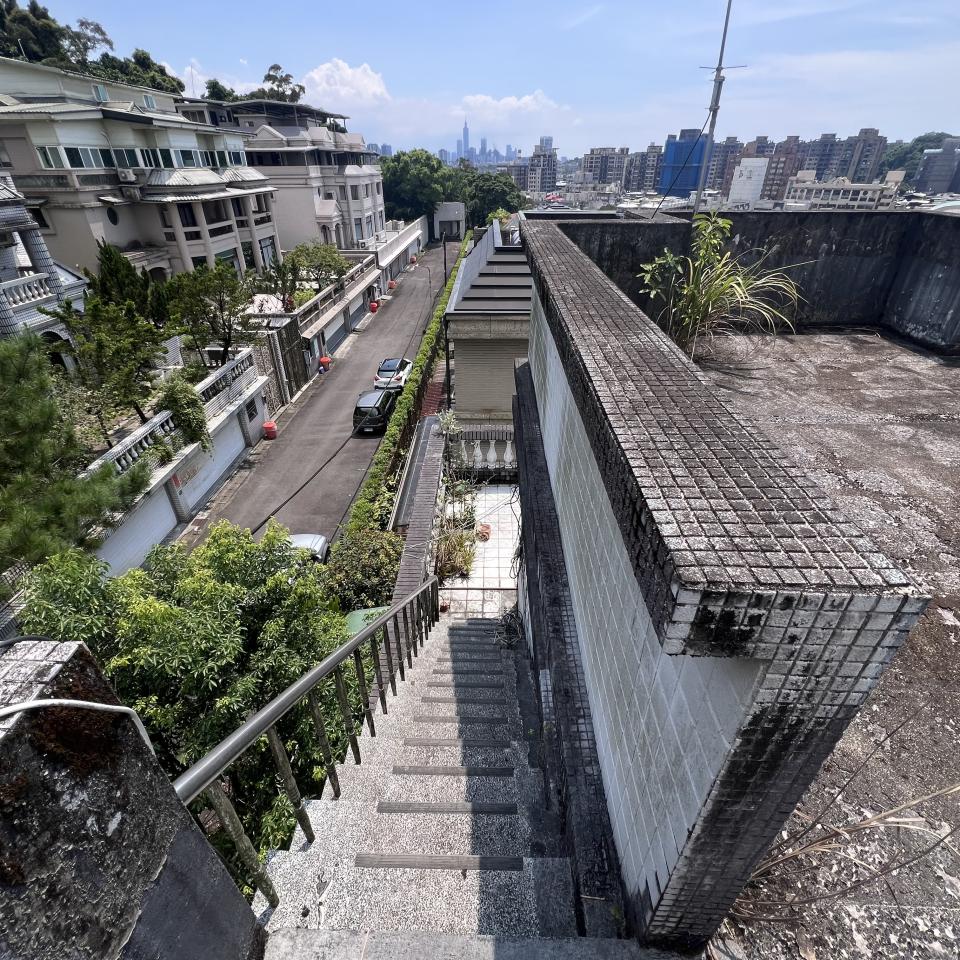 遮雨棚安裝案件圖片