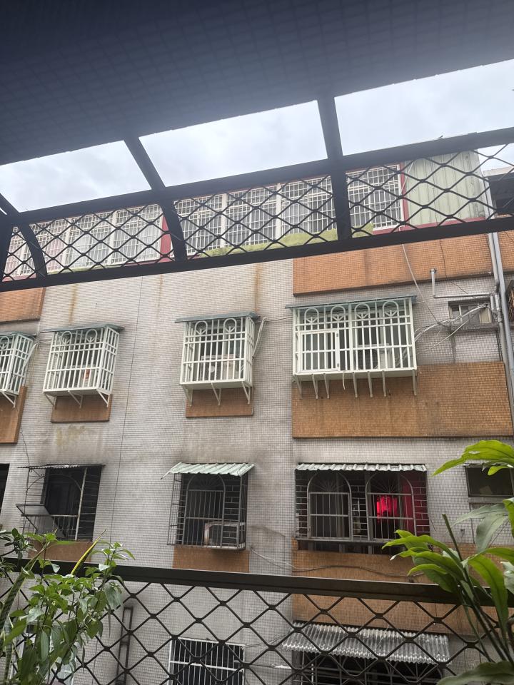 遮雨棚安裝案件圖片