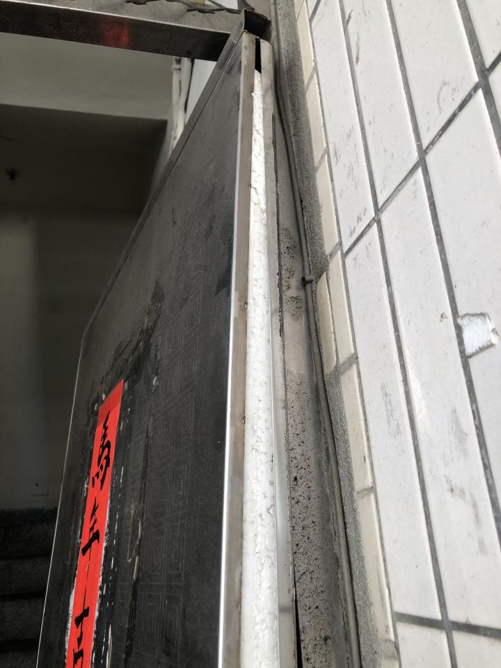 鐵門案件圖片