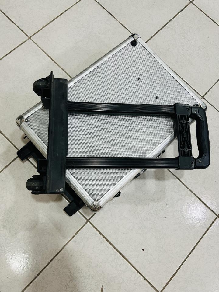 行李箱維修案件圖片