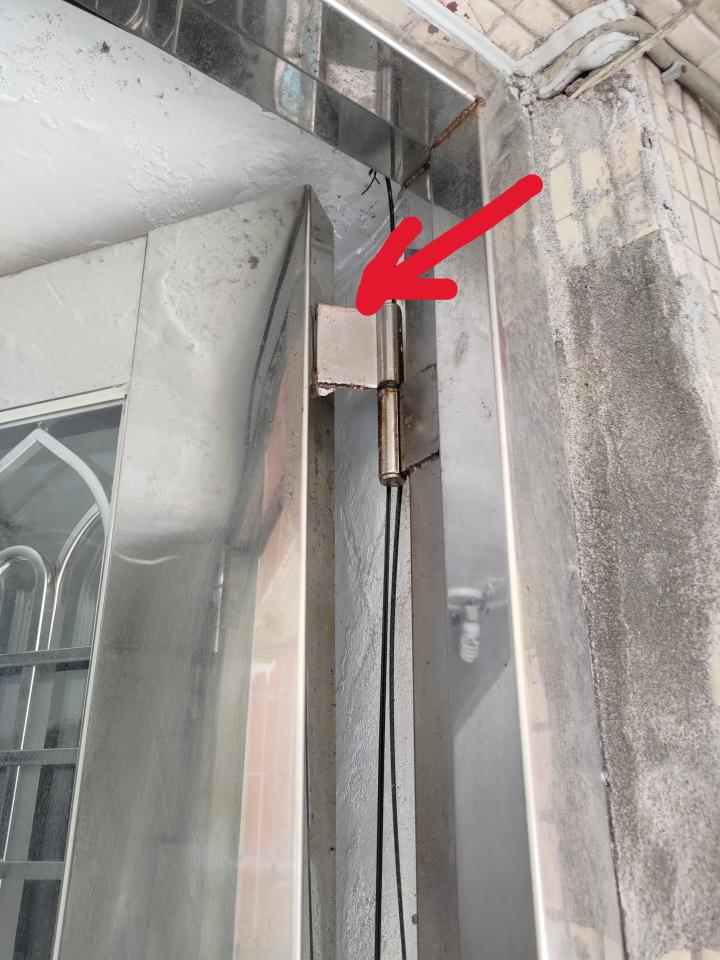 鐵門案件圖片