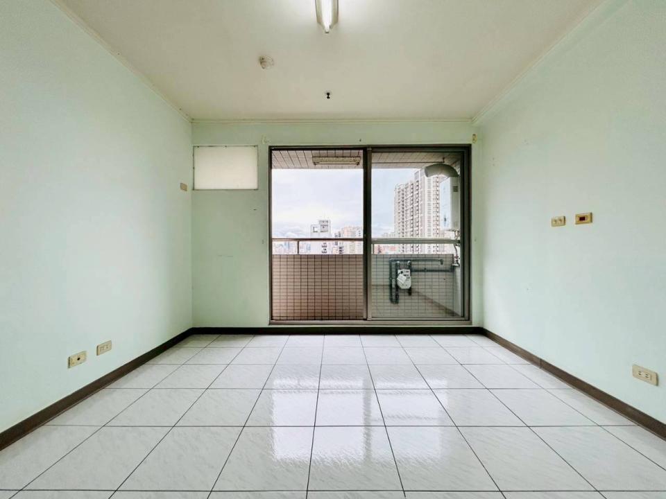 門片安裝案件圖片
