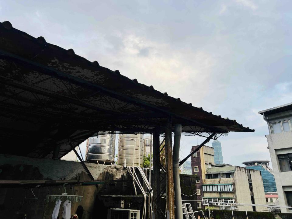 屋簷排水槽施工案件圖片