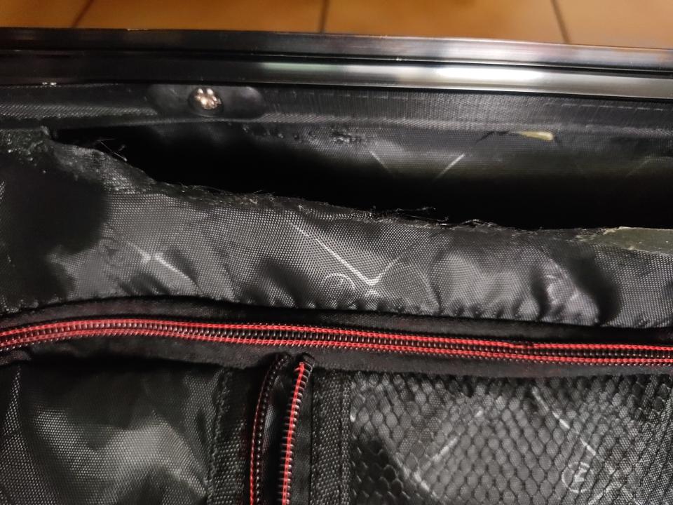 行李箱維修案件圖片