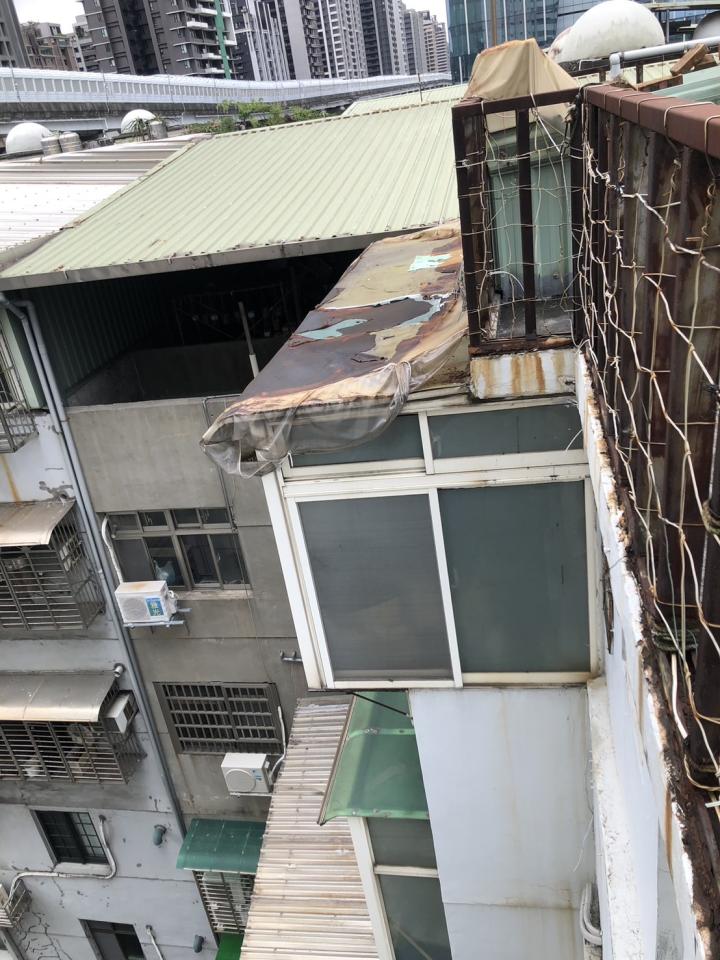 遮雨棚安裝案件圖片