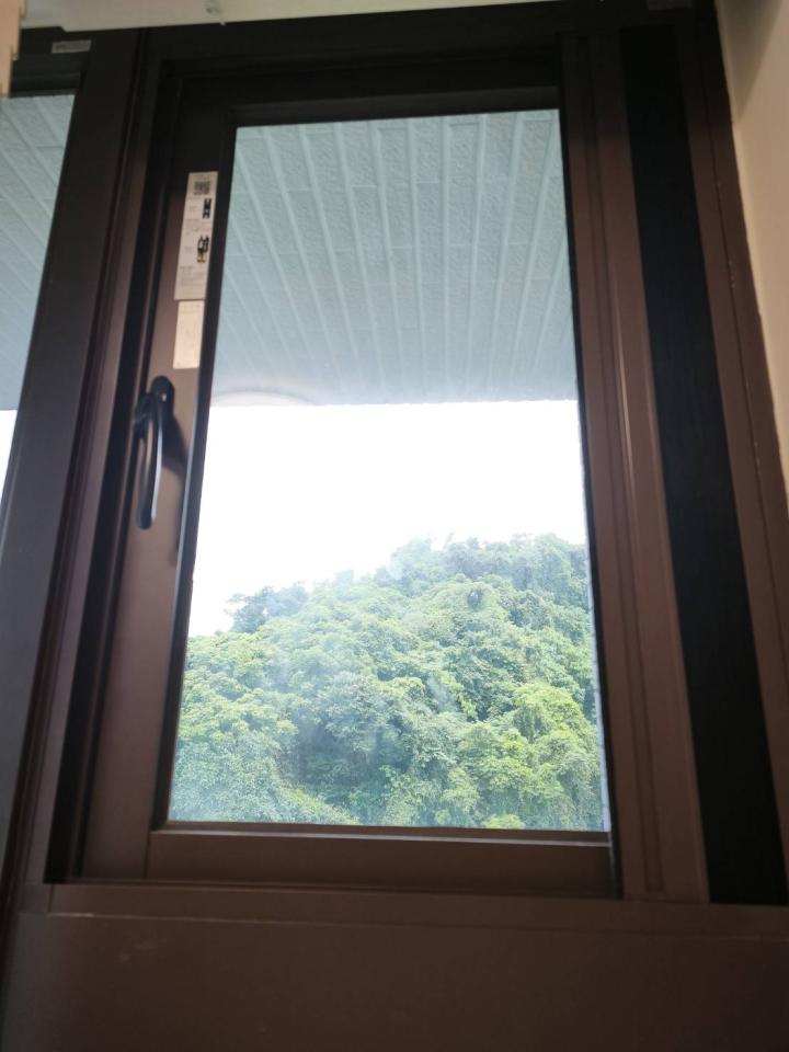 陽台紗網安裝案件圖片
