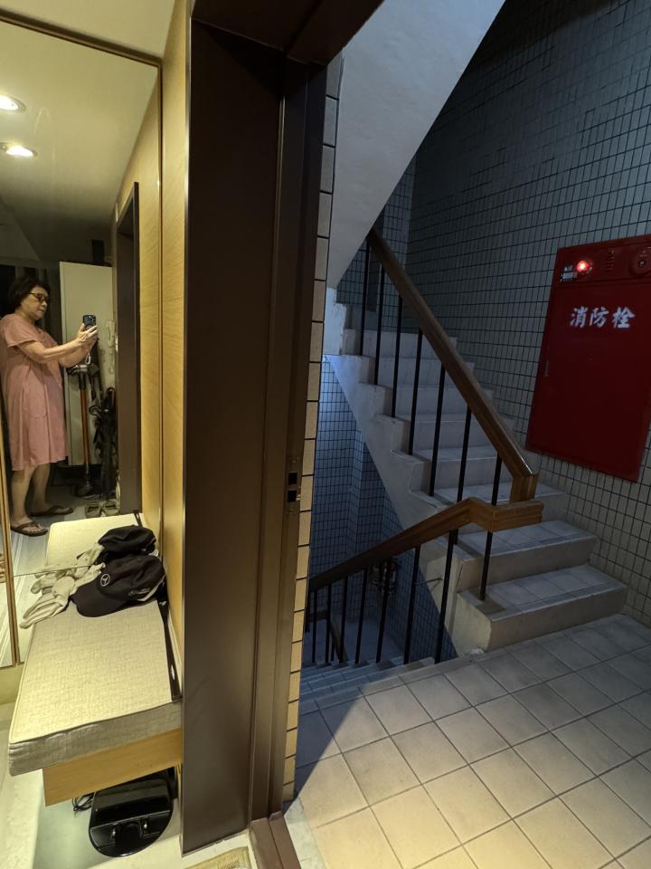 鐵門案件圖片
