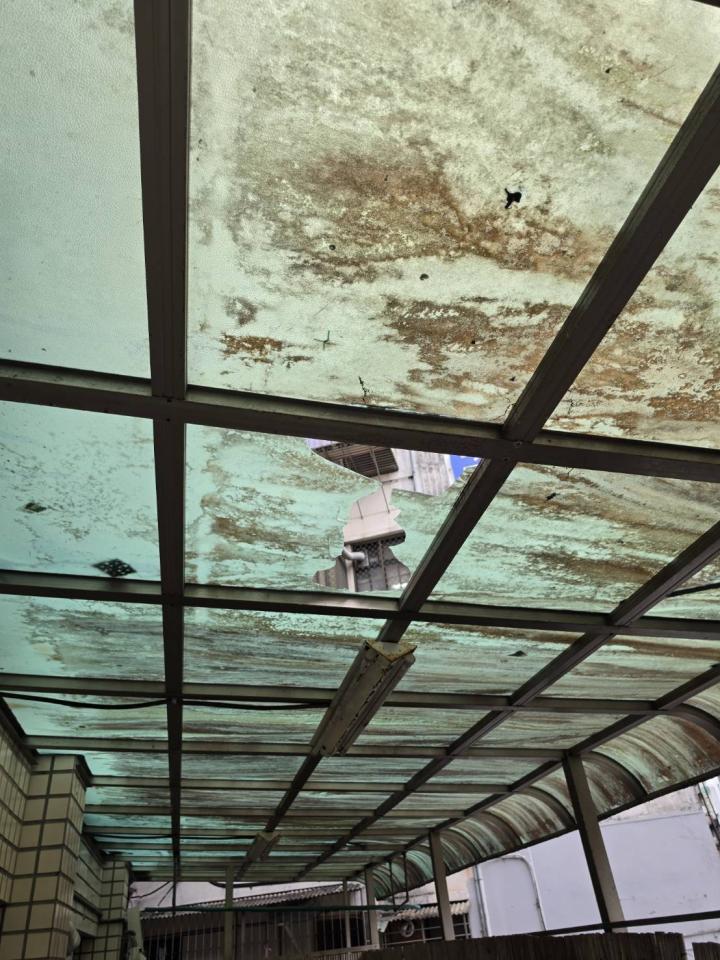 遮雨棚安裝案件圖片