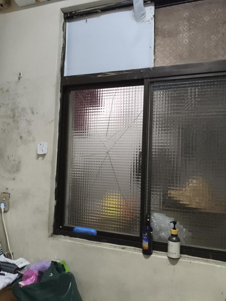 鋁門窗案件圖片