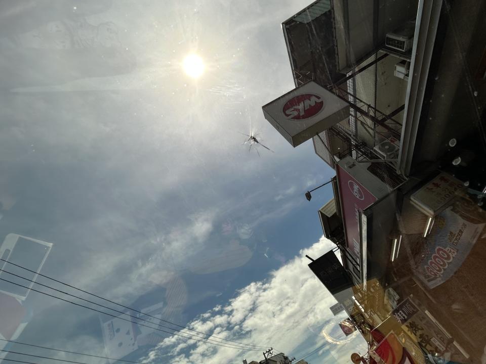 汽車玻璃修補案件圖片