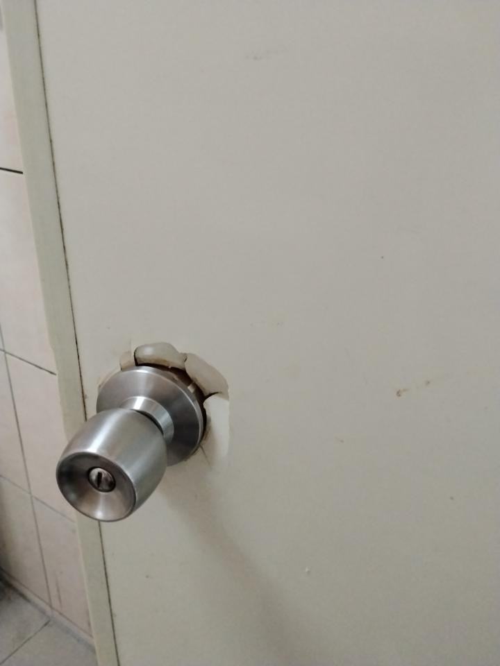 浴室門案件圖片