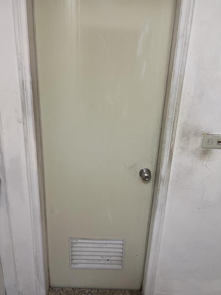 浴室門案件圖片
