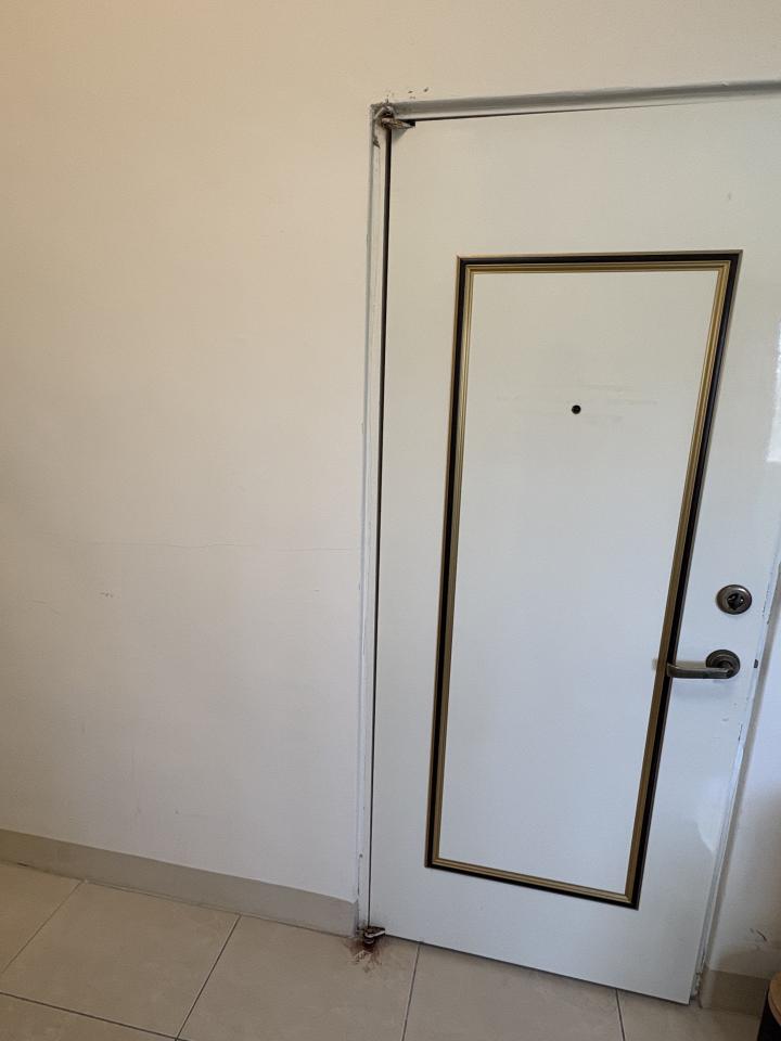 鐵門案件圖片