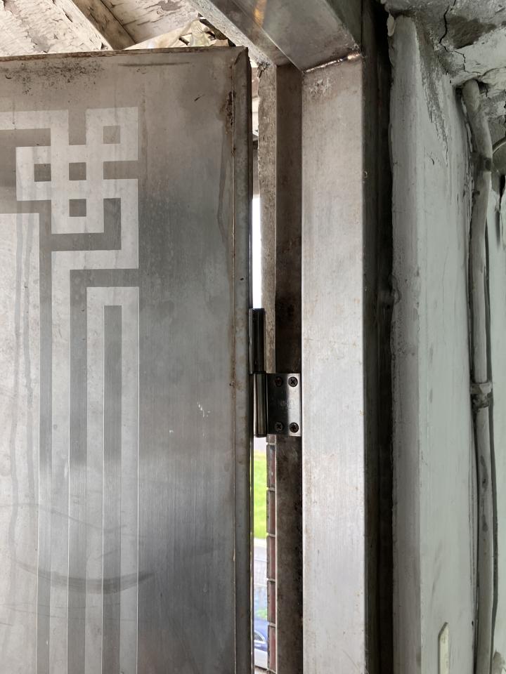 鐵門案件圖片