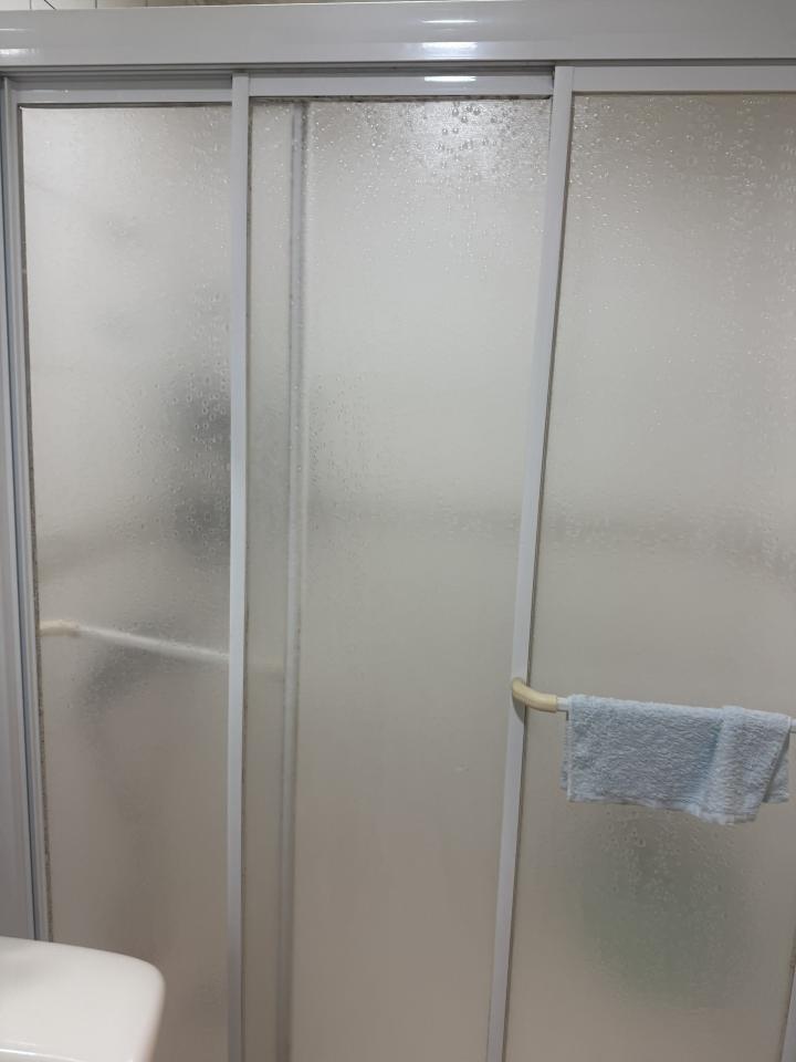 淋浴拉門安裝維修案件圖片