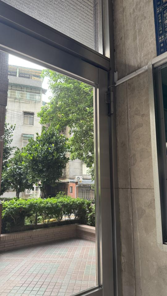 門片維修案件圖片