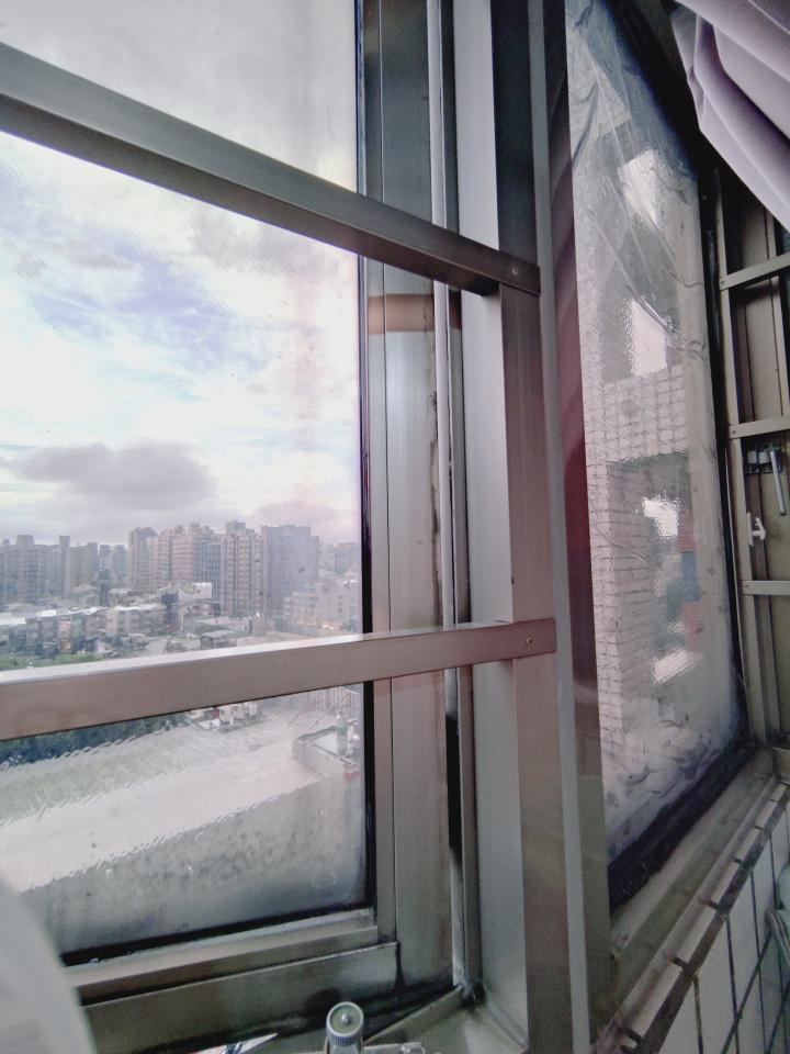 窗戶維修案件圖片
