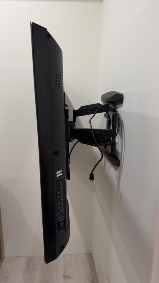 電視壁掛架安裝案件圖片