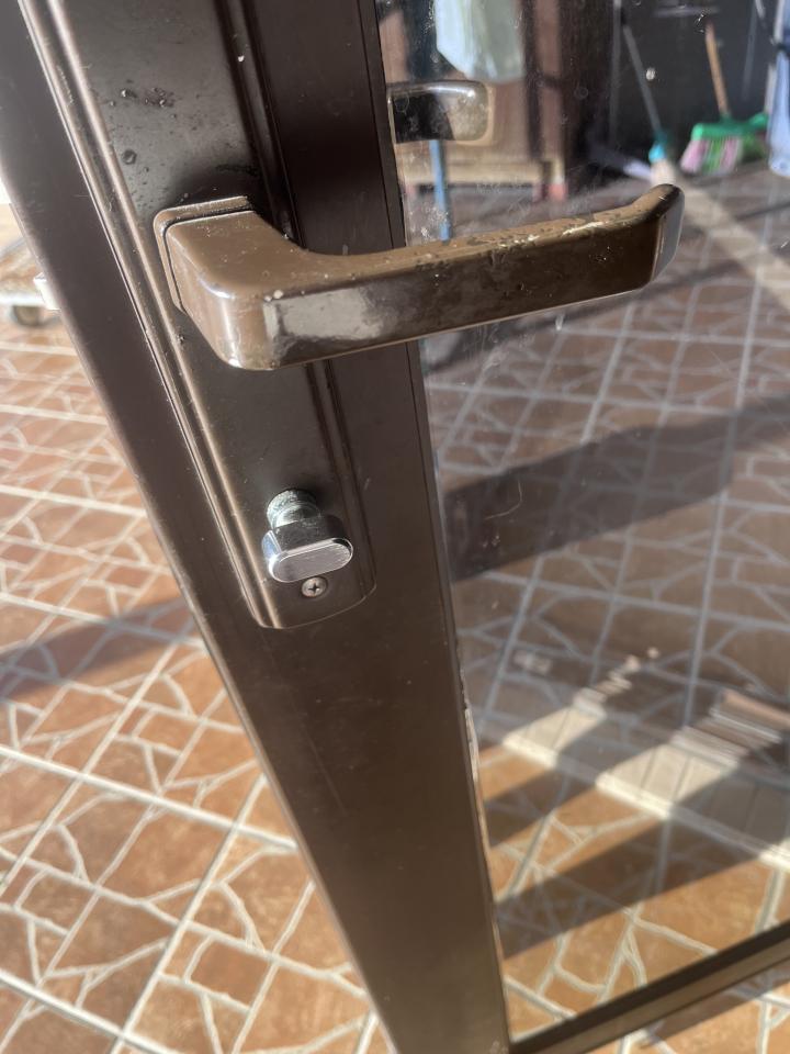 門片維修案件圖片